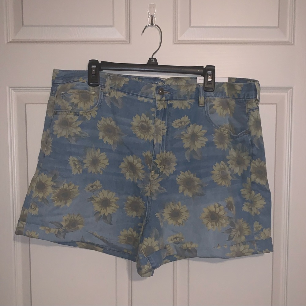 American Eagle Mom shorts